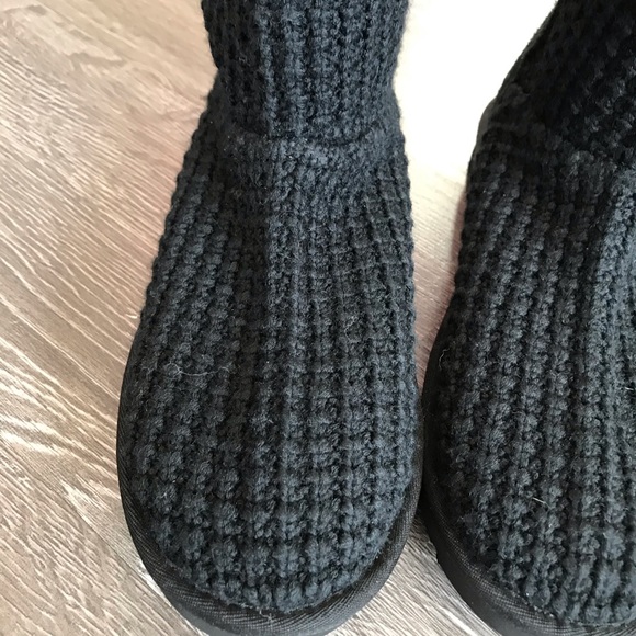 UGG CLASSIC SOLENE TALL FASHION BOOT - Picture 6 of 7